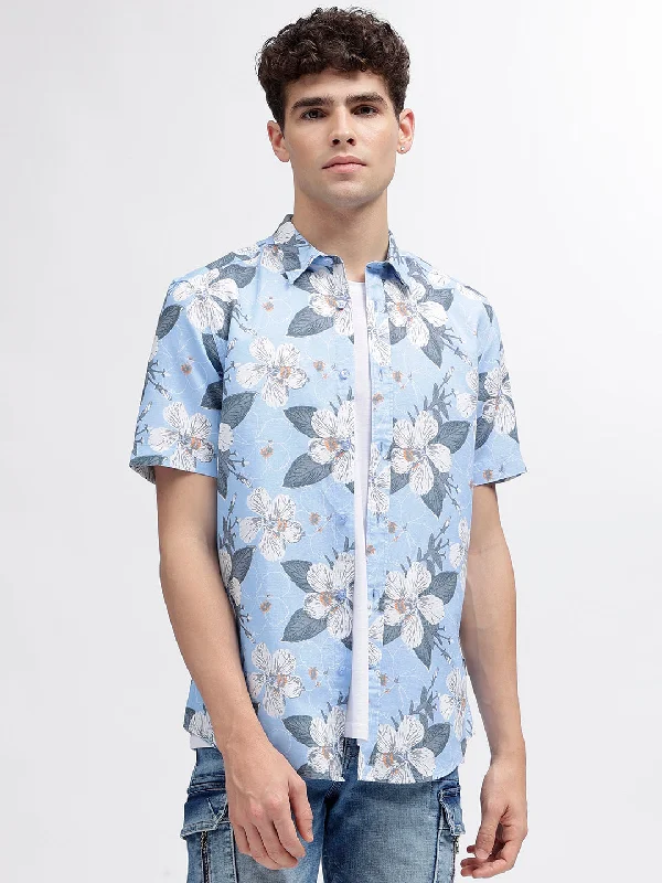 Iconic Men Multi Printed Spread Collar Short Sleeves Shirt